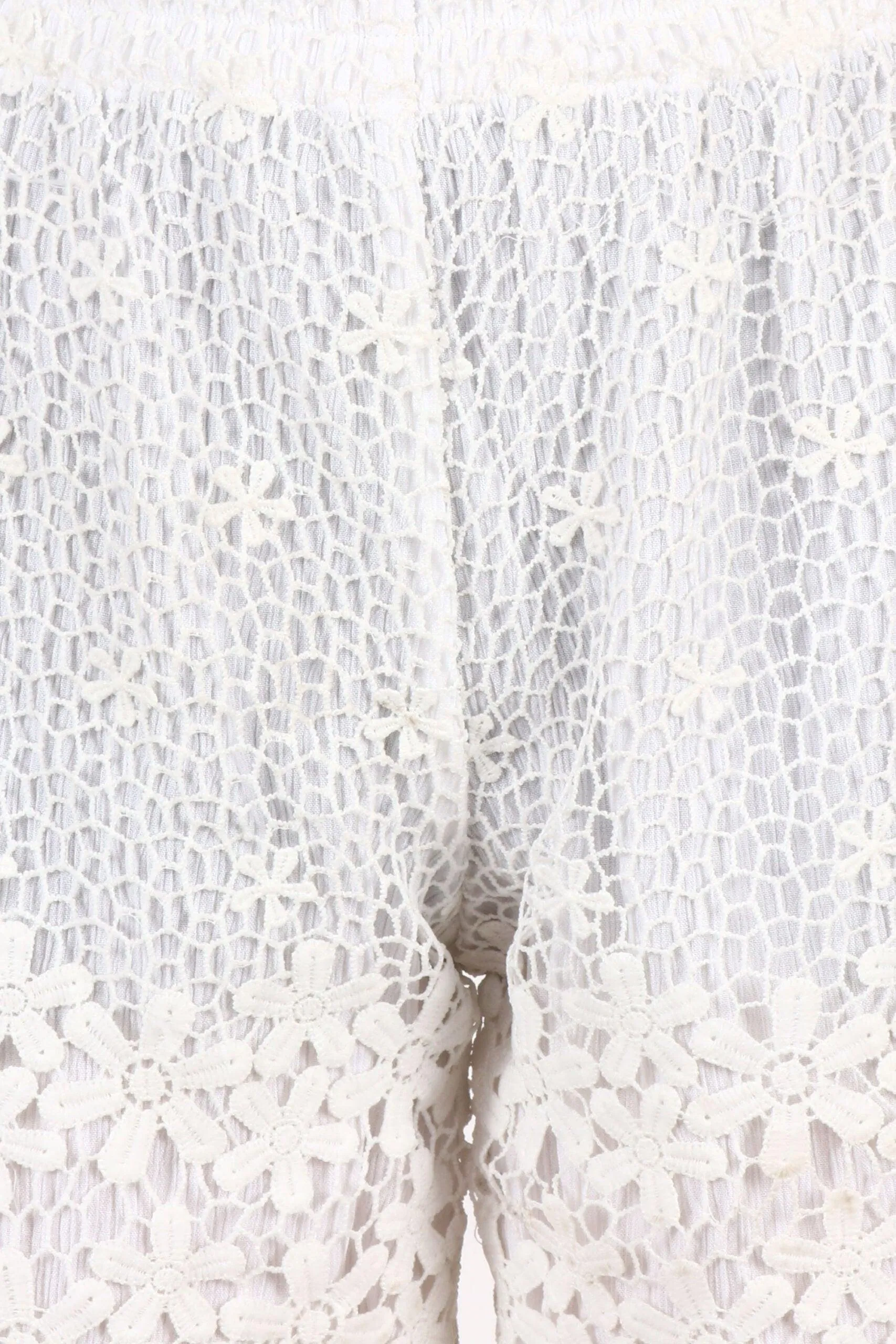 White Solid Knitted Shorts